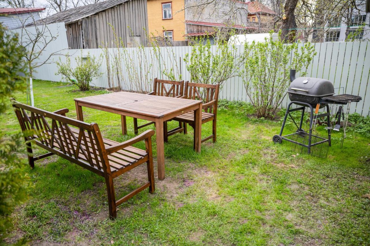 Cabin Guesthouse With Free Parking Parnawa Zewnętrze zdjęcie