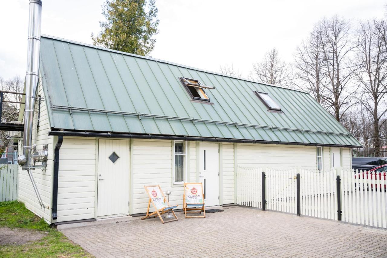 Cabin Guesthouse With Free Parking Parnawa Zewnętrze zdjęcie